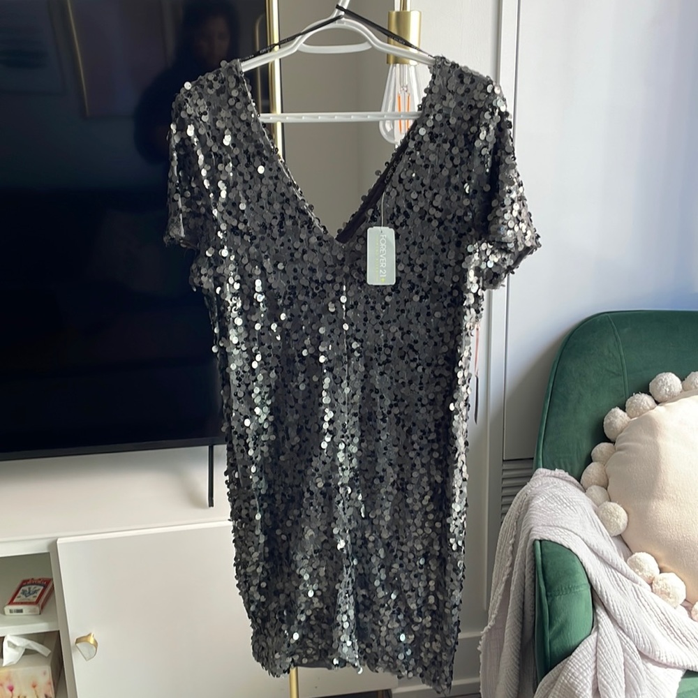 Sequin V-Neck Short Sleeve Dress - Gunmetal Grey